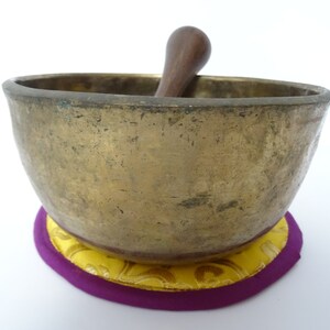 Antique Ghanteebati Singing Bowl Hand Hammered Himalayan Sound Therapy Note B3