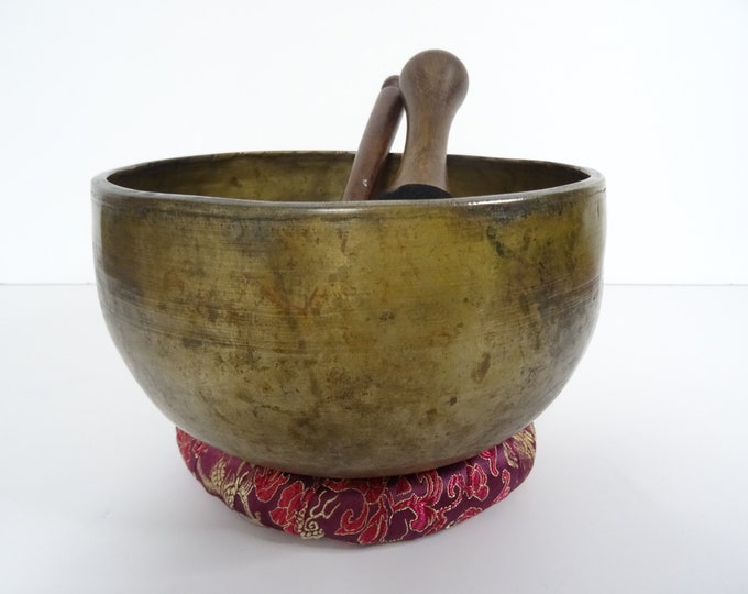 Antique, Tibetan Singing Bowl, Remuna, Himalayan Meditation, Sound Therapy, Healing, Note G3