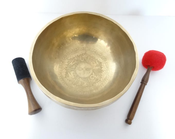 10.25" Large, Etched Sound Therapy, Tibetan Singing Bowl, Hand Made, Healing, Note F3, Heart