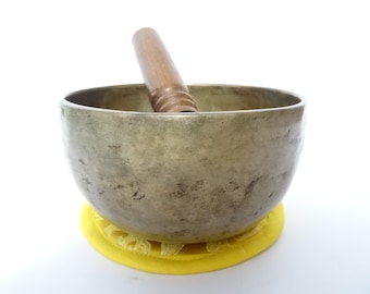 Antique Thadobati Cup Tibetan Singing Bowl Hand Hammered Himalayan Note F4