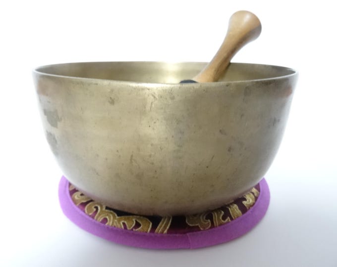 Antique Thadobati Tibetan Singing Bowl Hand Hammered Himalayan Meditation Sound Therapy F3