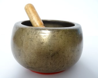 Antique Ancient mani Tibetan singing bowl Himalayan meditation sound therapy healing buddhism Note A5