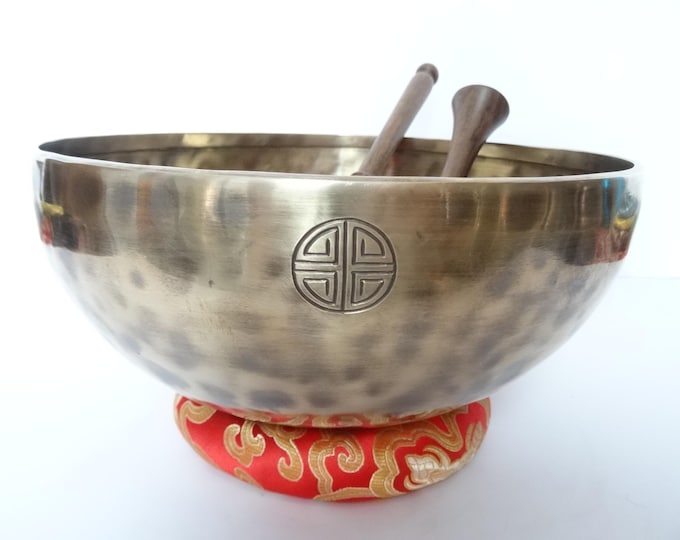 Full Moon Tibetan Singing Bowl: 10.75" A2 Sound Therapy Bowl Third Eye Chakra