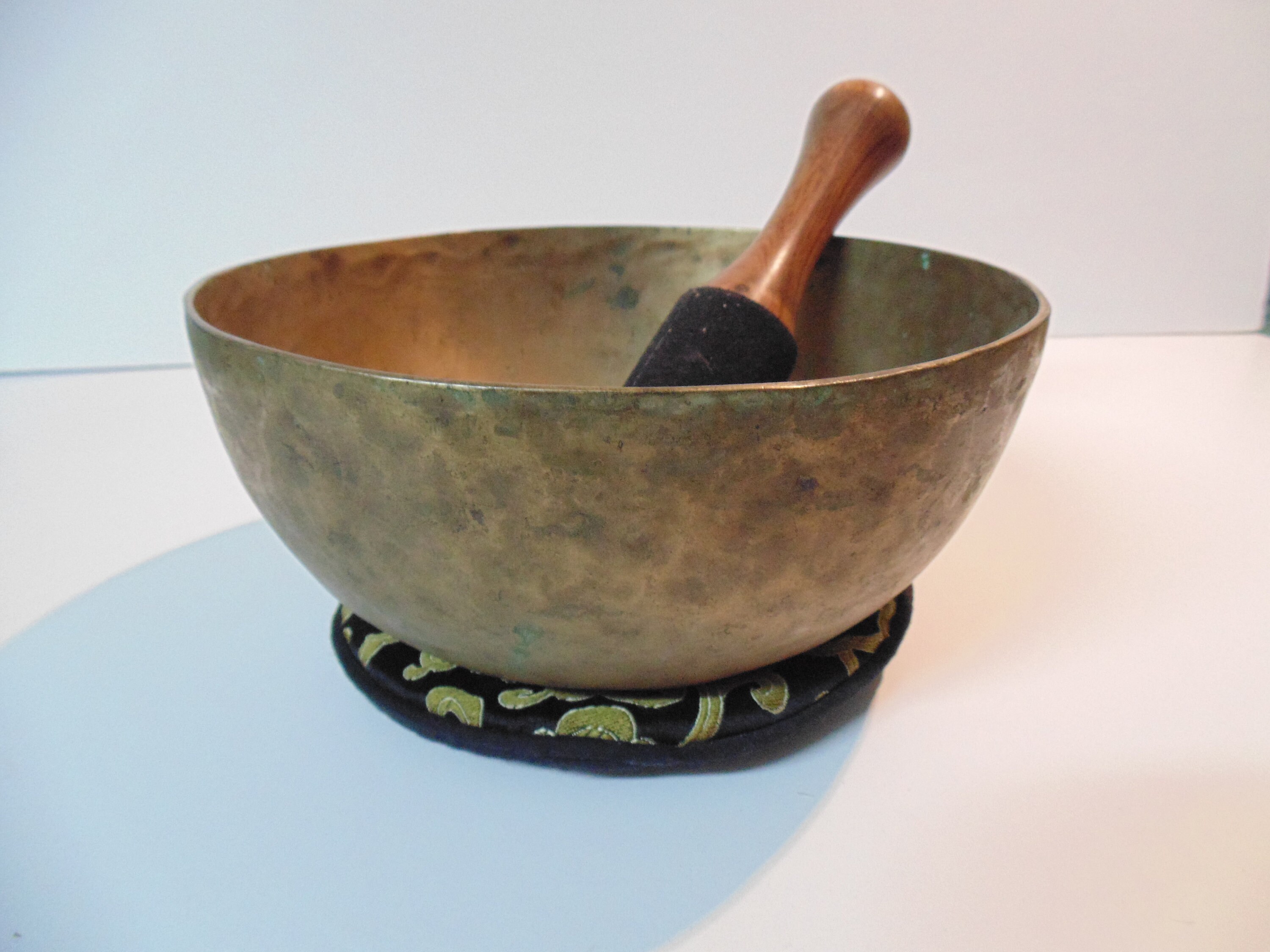Large Antique 8.25 Jambati Tibetan Singing Bowl Hand Hammered Himalayan B2