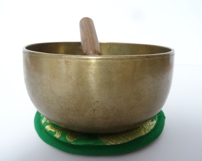 Antique, Tibetan Singing Bowl, Remuna, Himalayan Meditation, Sound Therapy, Healing, Note G#3