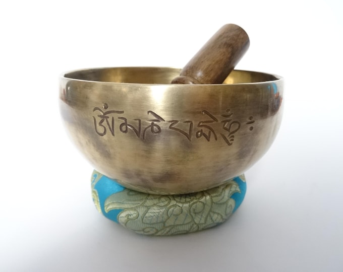 Full Moon Tibetan Singing Bowl: Sound Therapy, Note A4 Third Eye