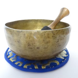 Antique Thadobati Tibetan Singing Bowl Hand Hammered Himalayan Meditation Sound Therapy A#3