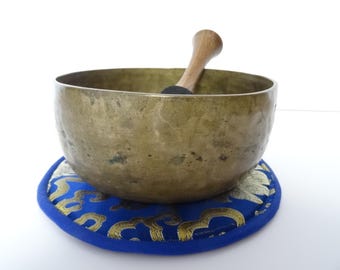 Antique Thadobati Tibetan Singing Bowl Hand Hammered Himalayan Meditation Sound Therapy A3