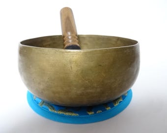 Antique, Tibetan Singing Bowl, Remuna, Himalayan Meditation, Sound Therapy, Healing, Note G3