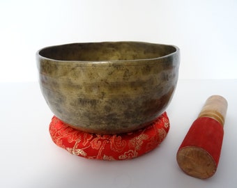 Large Antique Thadobati Tibetan Singing Bowl Hand Hammered Himalayan Sound Therapy Note B3