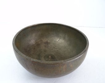 Antique Shiva Lingam Singing Bowl: Himalayan Sound Therapy, Note B3