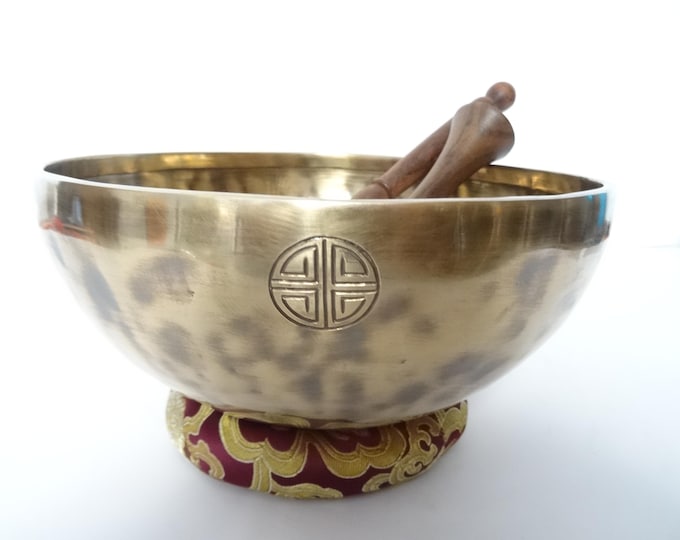 Full Moon Tibetan Singing Bowl: 9.5" D3 Sound Therapy Bowl Sacral Chakra