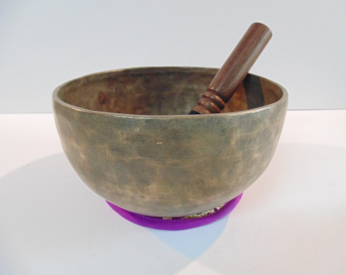 Large Antique 7.5" Thadobati Tibetan Singing Bowl Hand Hammered Himalayan G#3