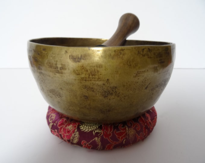 Large Antique Thadobati Tibetan Singing Bowl Hand Hammered Himalayan Therapy Quality Note G3