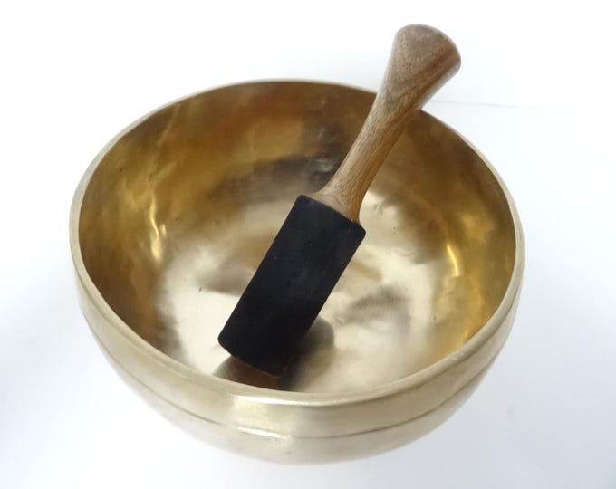 7" Large, Temple Sounds Therapy, Tibetan Singing Bowl, Hand Made, Healing, Note A3 Third Eye