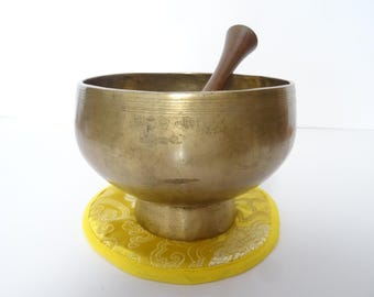 Antique Naga Pedestal Singing Bowl: Himalayan Sound Therapy, Note C#4