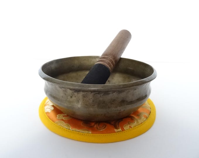 Antique Shaman Medicine Singing Bowl Yoga Earth Magic Sound Therapy F#4 /C#6