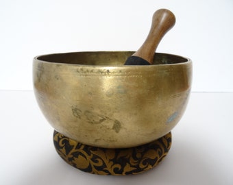 Antique, Tibetan Singing Bowl, Remuna, Himalayan Meditation, Sound Therapy, Healing, Note F#3