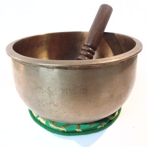 Large Antique 7.25&quot; Tantrik Tibetan Singing Bowl Hand Hammered Himalayan D