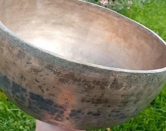 Massive Antique 11" Thadobati Tibetan Singing Bowl Hand Hammered Himalayan C3