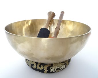 10.25" Tibetan Singing Bowl: Handmade Sound Therapy, Note A2