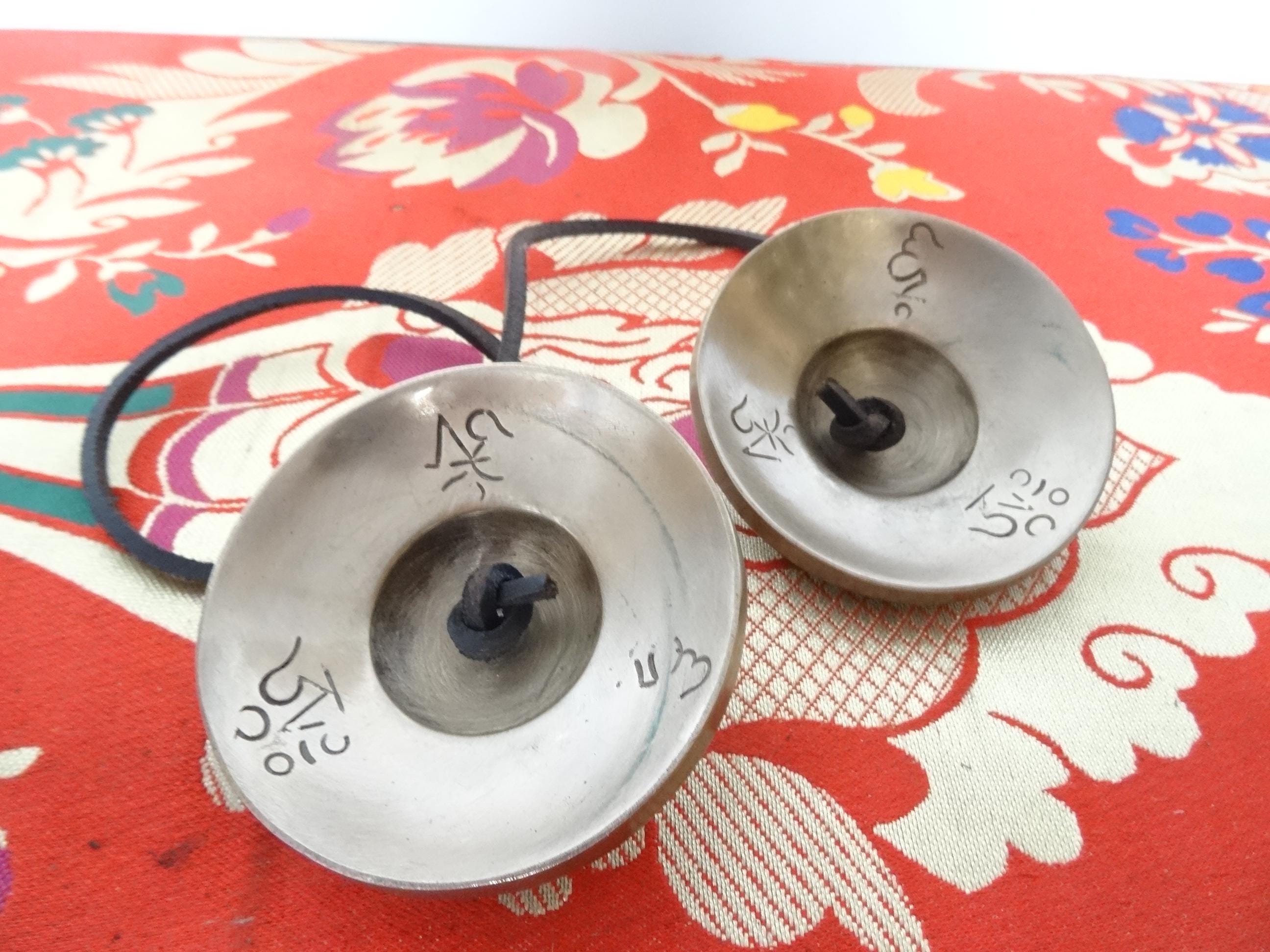 Om Mani Mantra Tingsha Cymbals Om Mani Mantra Tingsha Cymbals