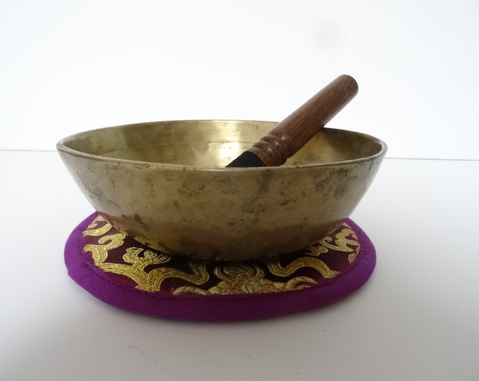 Large Antique Manipuri Tibetan Himalayan Singing Bowl Hand Made Meditation Sound Therapy Healing G#3