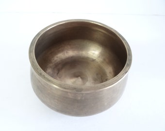 Antique Shiva Lingam Singing Bowl: Himalayan Sound Therapy, Note G4