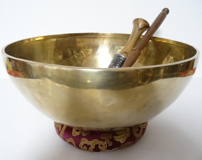 Large Hand-Made Tibetan Singing Bowl, 12.75", Note E2, Sound Therapy Solar Plexus