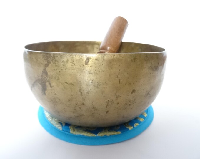 Antique Thadobati Tibetan Singing Bowl Hand Hammered Himalayan Meditation Sound Therapy F3 Heart
