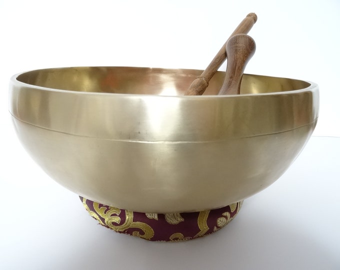 10.25" Large, Temple Sounds Therapy, Tibetan Singing Bowl, Hand Made, Healing, Note D#3 Sacral