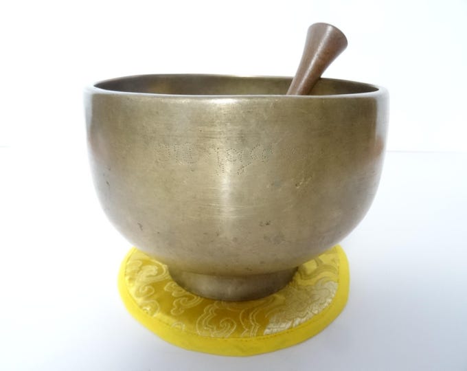 Antique Naga Pedestal Singing Bowl: Himalayan Sound Therapy, Note C#4