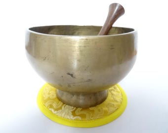 Antique Naga Pedestal Singing Bowl: Himalayan Sound Therapy, Note C#4