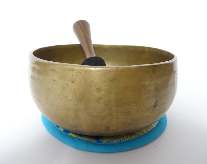 Antique, Tibetan Singing Bowl, Remuna, Himalayan Meditation, Sound Therapy, Healing, Note B3