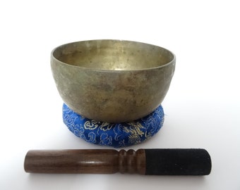 Antique Thadobati Cup Tibetan Singing Bowl Hand Hammered Himalayan Sound Therapy Healing F4