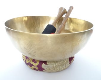 10" Tibetan Singing Bowl: Handmade Sound Therapy Bowl, Note A2
