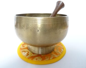 Antique Naga Pedestal Singing Bowl: Himalayan Sound Therapy, Note C#4
