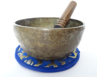 Antique Thadobati Tibetan Singing Bowl Hand Hammered Himalayan Meditation Sound Therapy E4