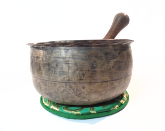 Large Antique 7.25" Tantrik Tibetan Singing Bowl Hand Hammered Himalayan C