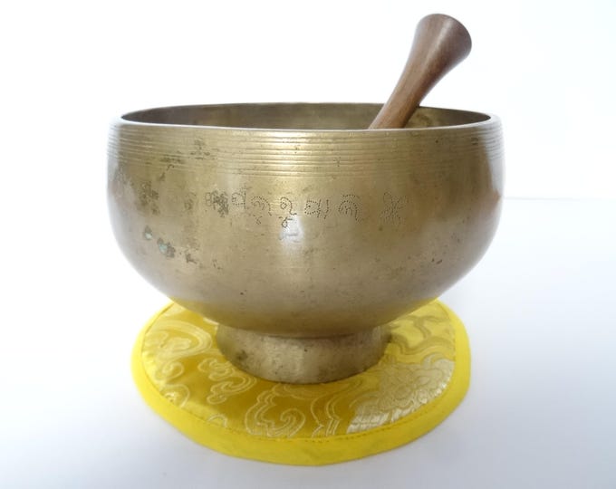 Antique Naga Pedestal Singing Bowl: Himalayan Sound Therapy, C#4/F#5