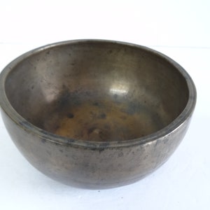 Seltene Antike Museum Qualität Shiva Lingam Tibetische Klangschale Himalaya Klangheilungstherapie Note E4