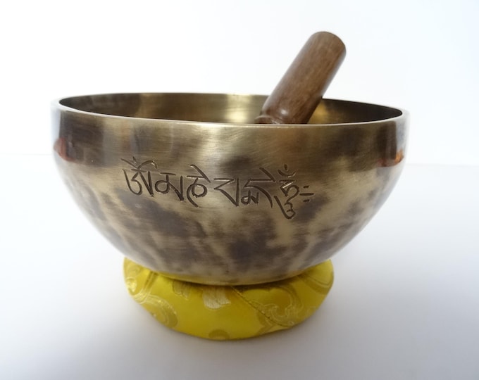 Full Moon Tibetan Singing Bowl: Sound Therapy, Note A3 Third Eye