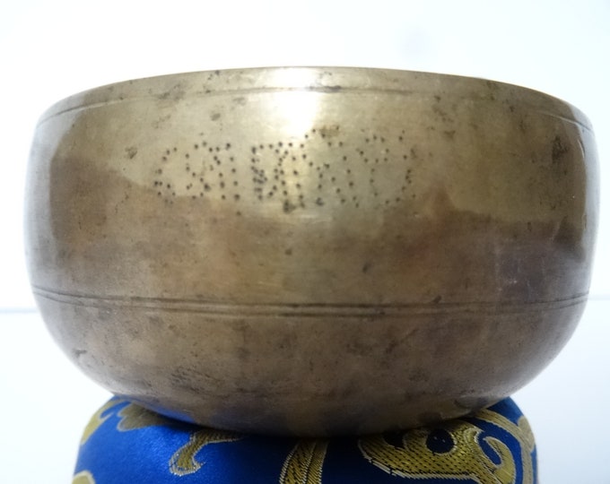 Antique, Tibetan Singing Bowl, Remuna Cup, Himalayan Meditation, Sound Therapy, Healing, Note B4