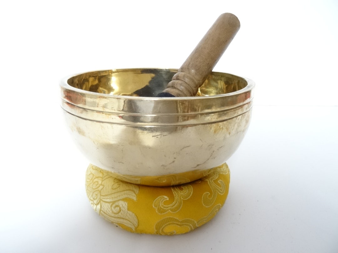 Tibetan Singing Bowl, New Jhumka Sound Therapy Sound Healing Mediation.  Note A#4