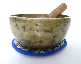 Antique Thadobati Tibetan Singing Bowl Hand Hammered Himalayan Meditation Sound Therapy E4