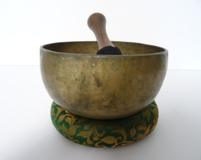 Large Antique Thadobati Tibetan Singing Bowl Hand Hammered Himalayan Therapy Quality Note G3