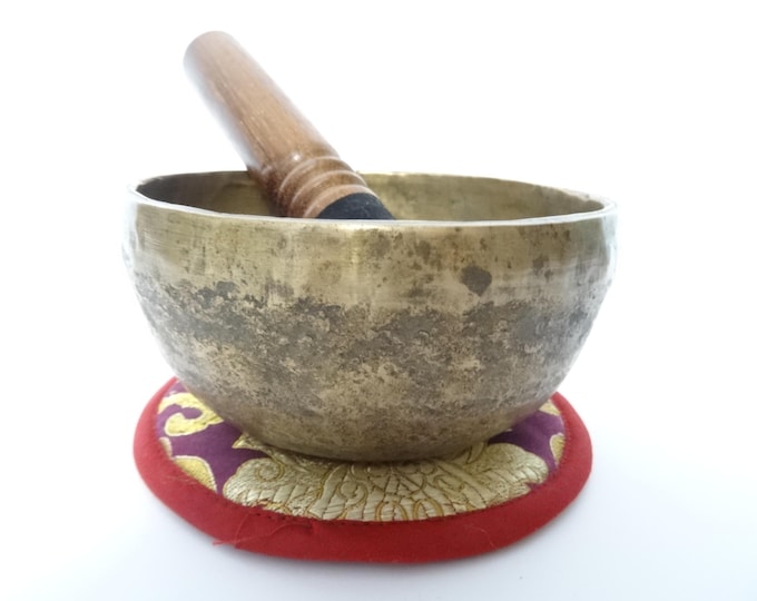 Antique Thadobati Cup Tibetan Singing Bowl Hand Hammered Himalayan Note A#4