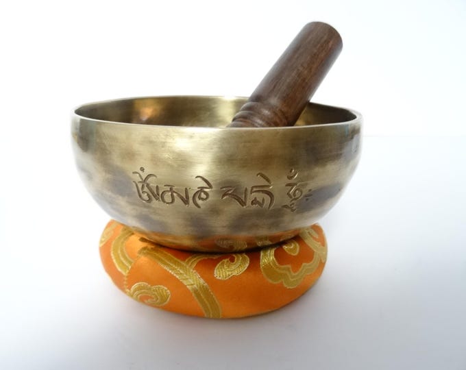 Full Moon Tibetan Singing Bowl: Sound Therapy, Note G#4 Throat