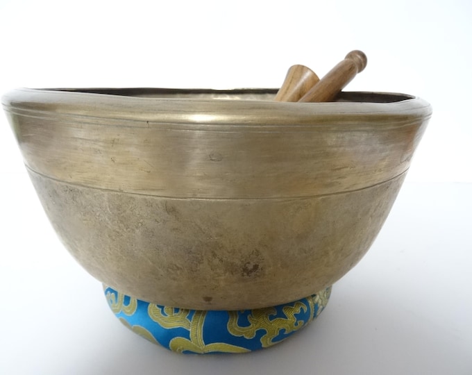 Large 9.5" Antique Shakti Singing Bowl Sound Therapy Healing Note E3