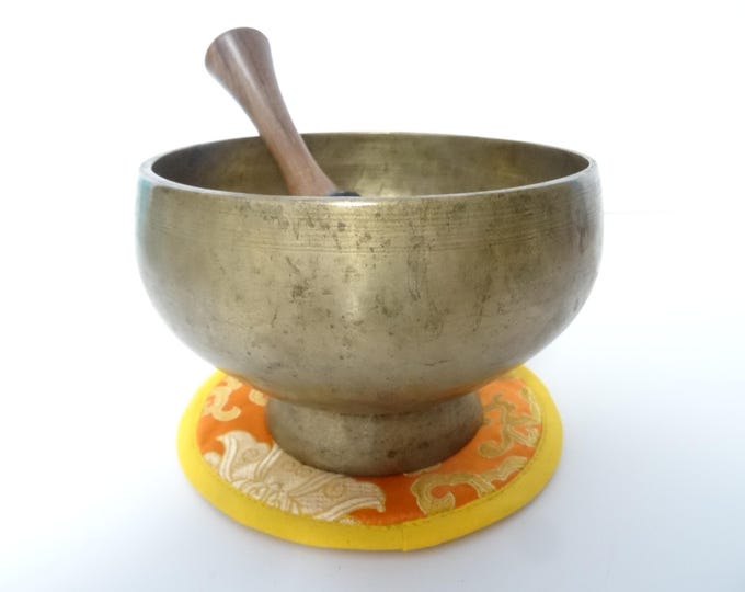 Antique Naga Pedestal Singing Bowl: Himalayan Sound Therapy, Note D4
